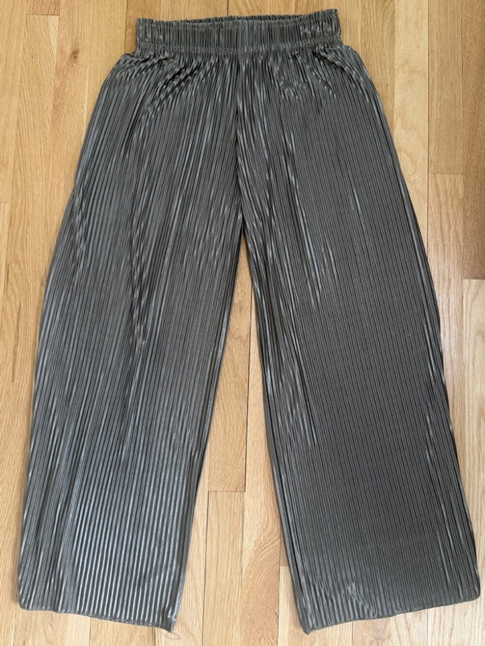 Women's Plisse Pull On Wide Leg Pant - Sage Green / OS One Size Fits Most